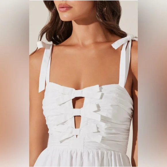 ASTR the Label Helia Sleeveless A-Line Dress White New - Picture 3 of 9